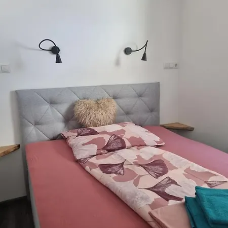 Apartment Haus Schoenblick Neustift im Stubaital